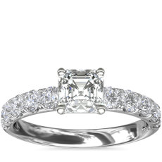 鉑金Riviera 密釘鑽石訂婚戒指（5/8 克拉總重量）